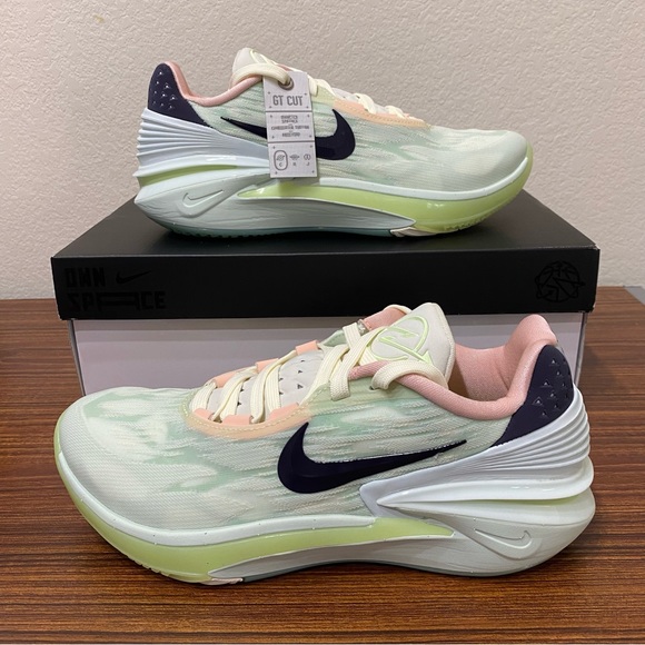 Nike Air Zoom GT Cut 2 Grinch Green Basketball Shoes  DJ6015-101 Size 8 & 15 - Picture 1 of 5